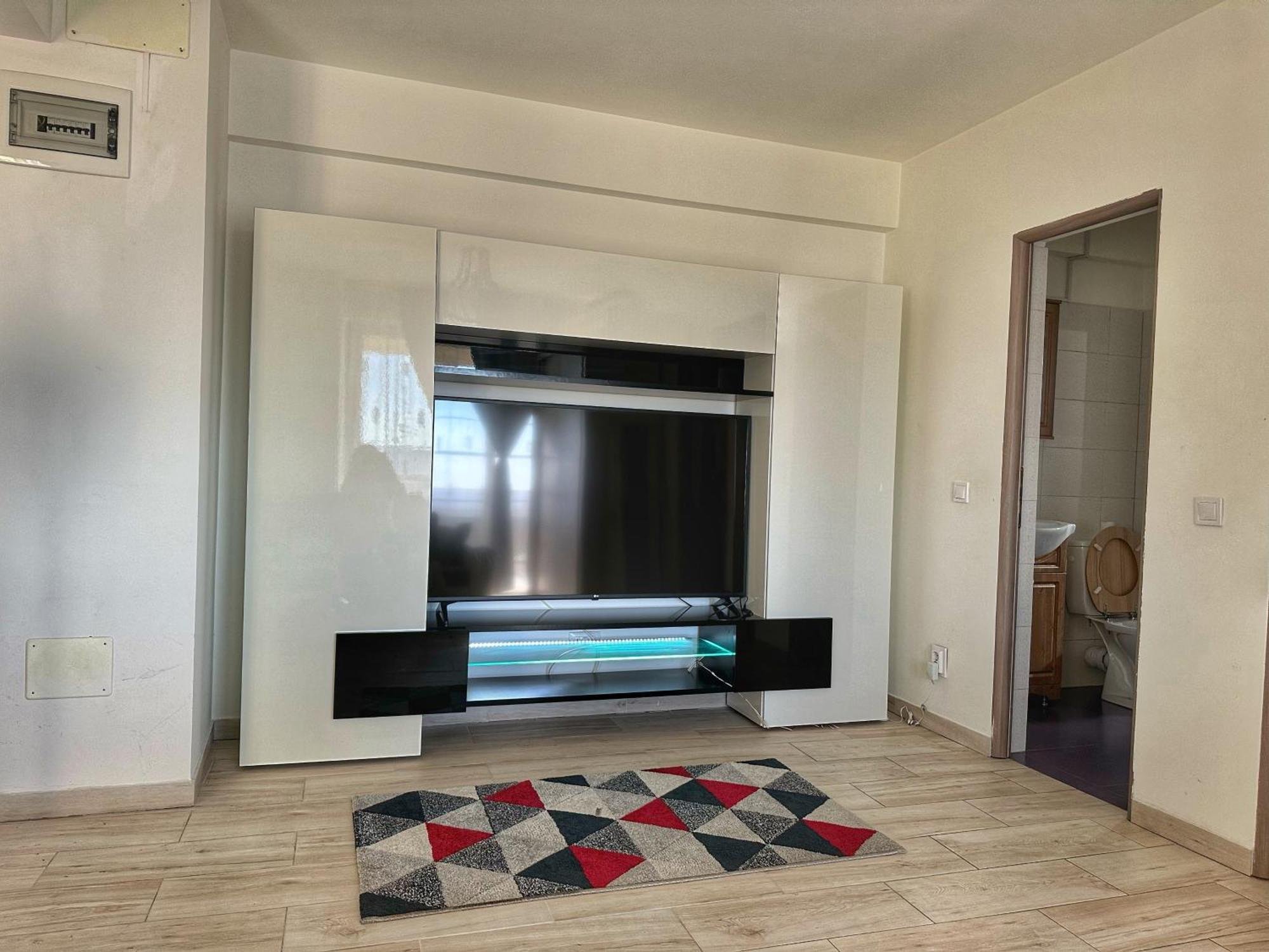 Fancy Apartament Promenada Balcon Panoramic, Parcare, Incalzire Pardoseala, Self Check In Craiova Exterior foto